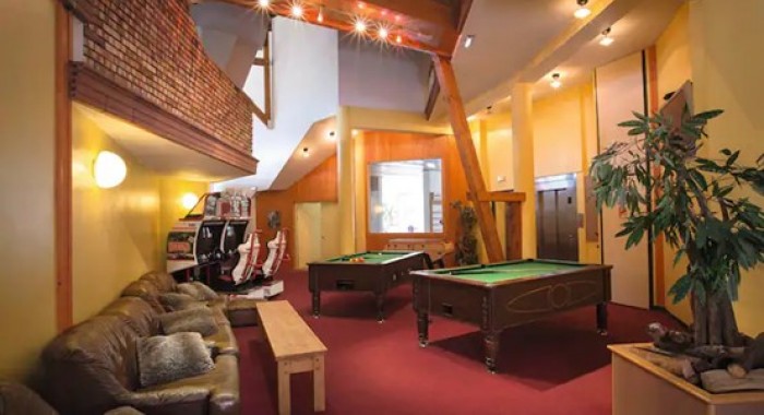 Hotel Montana, La Tania ski chalet, image 6